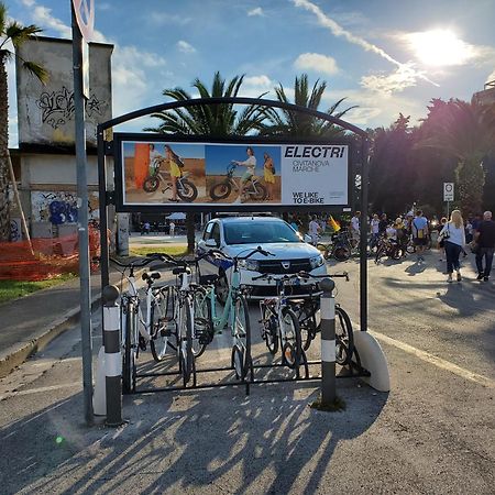 B&B Lido Apartament 10A 西维尔诺瓦·马尔凯 外观 照片