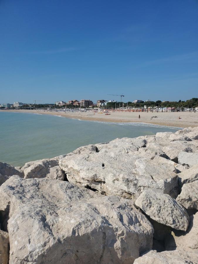 B&B Lido Apartament 10A 西维尔诺瓦·马尔凯 外观 照片