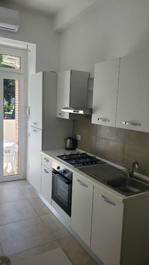 B&B Lido Apartament 10A 西维尔诺瓦·马尔凯 外观 照片
